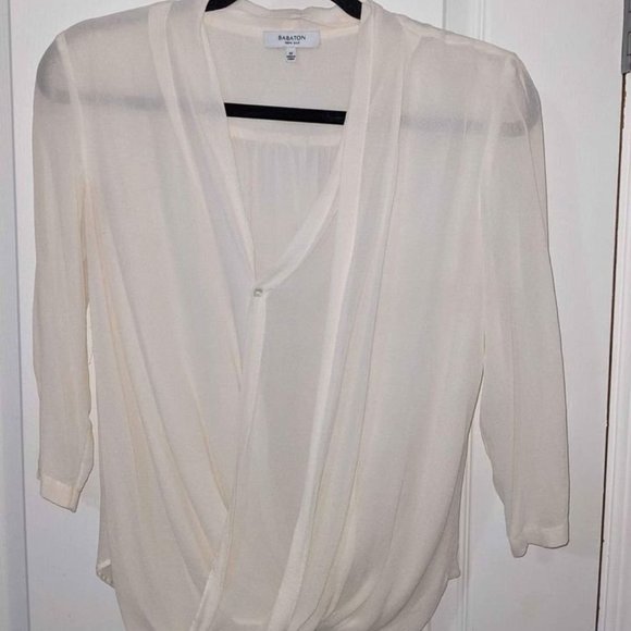 ARITZIA: Babaton Blouse - Picture 1 of 1